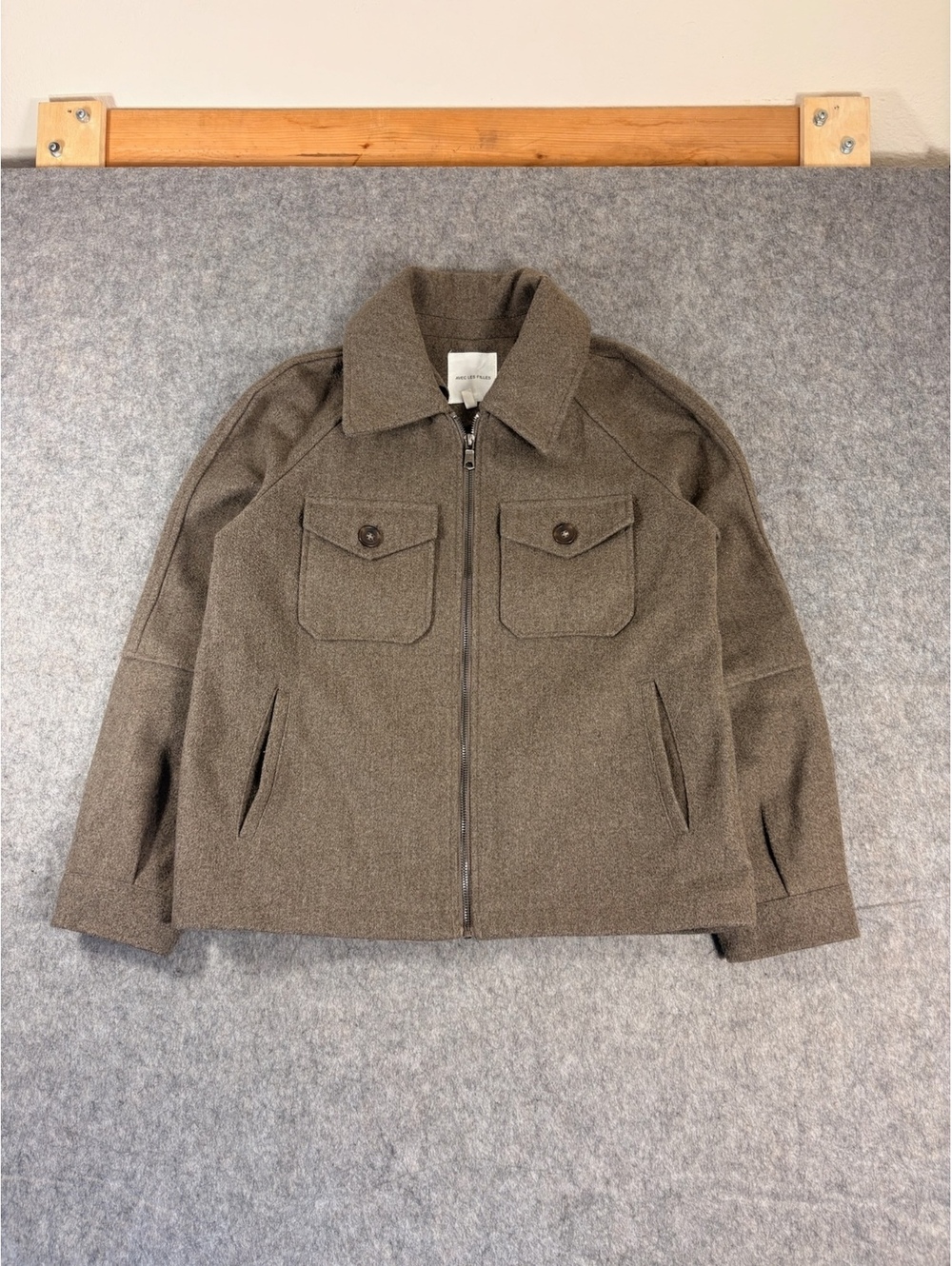 Avec Les Filles taupe zip up jacket size medium